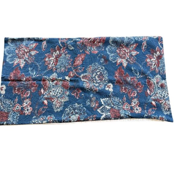 Linden Street Arlington 2 King Shams Navy w Burgundy Red Floral Qulited 20x36 - Picture 4 of 10